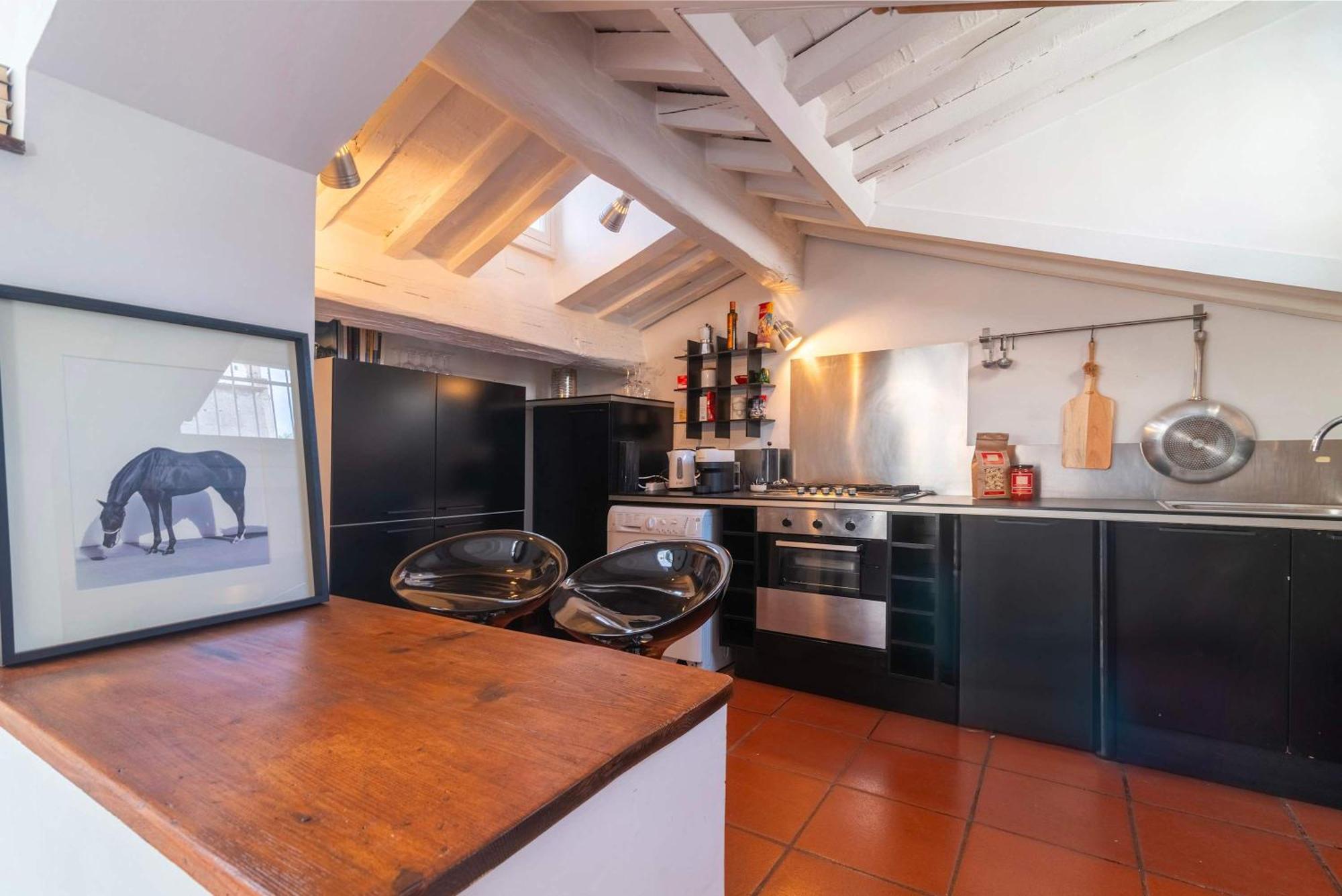 Campo De' Fiori Enchanting Attic Apartment *